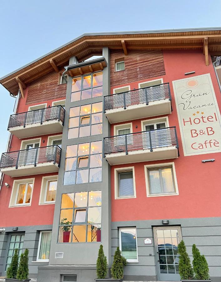Hotel Gran Vacanze Rooms & Apartments Dimaro Luaran gambar
