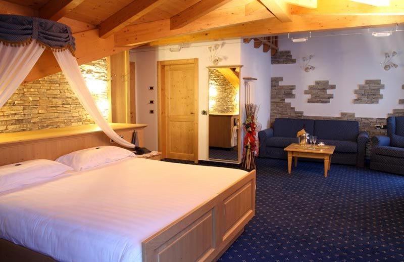 Hotel Gran Vacanze Rooms & Apartments Dimaro Bilik gambar