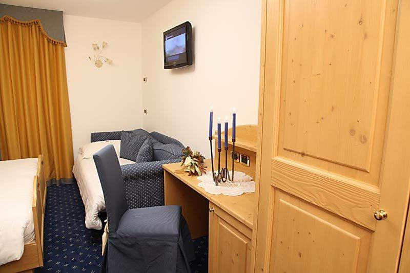 Hotel Gran Vacanze Rooms & Apartments Dimaro Bilik gambar